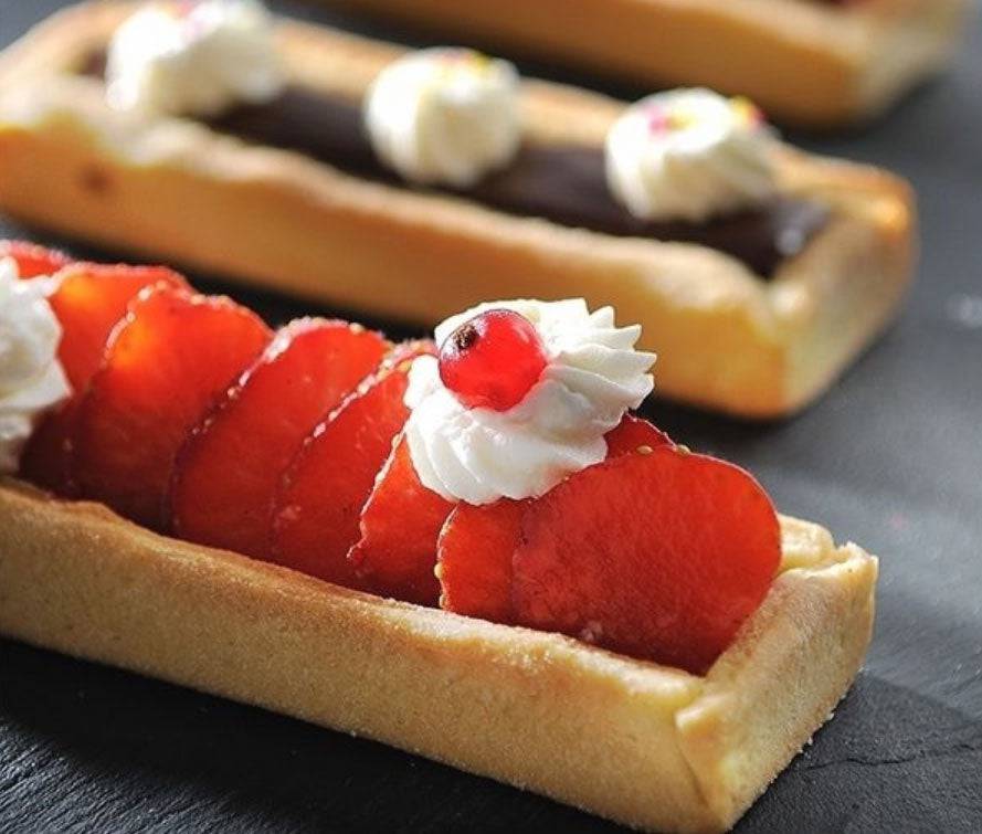 de Buyer Valrhona Perforated Mini Tart Ring, 4.8 x 0.75-in