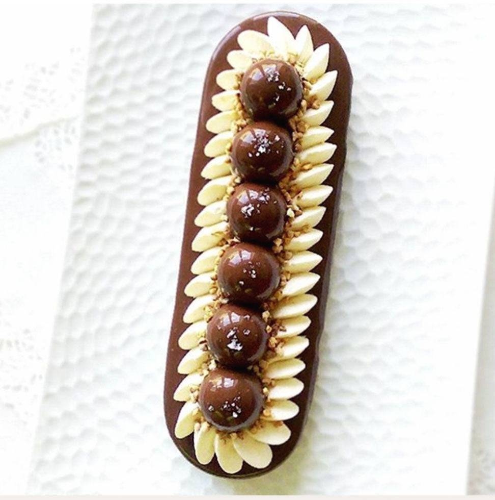 de Buyer Valrhona Perforated Oval Tart Ring, 12-in.